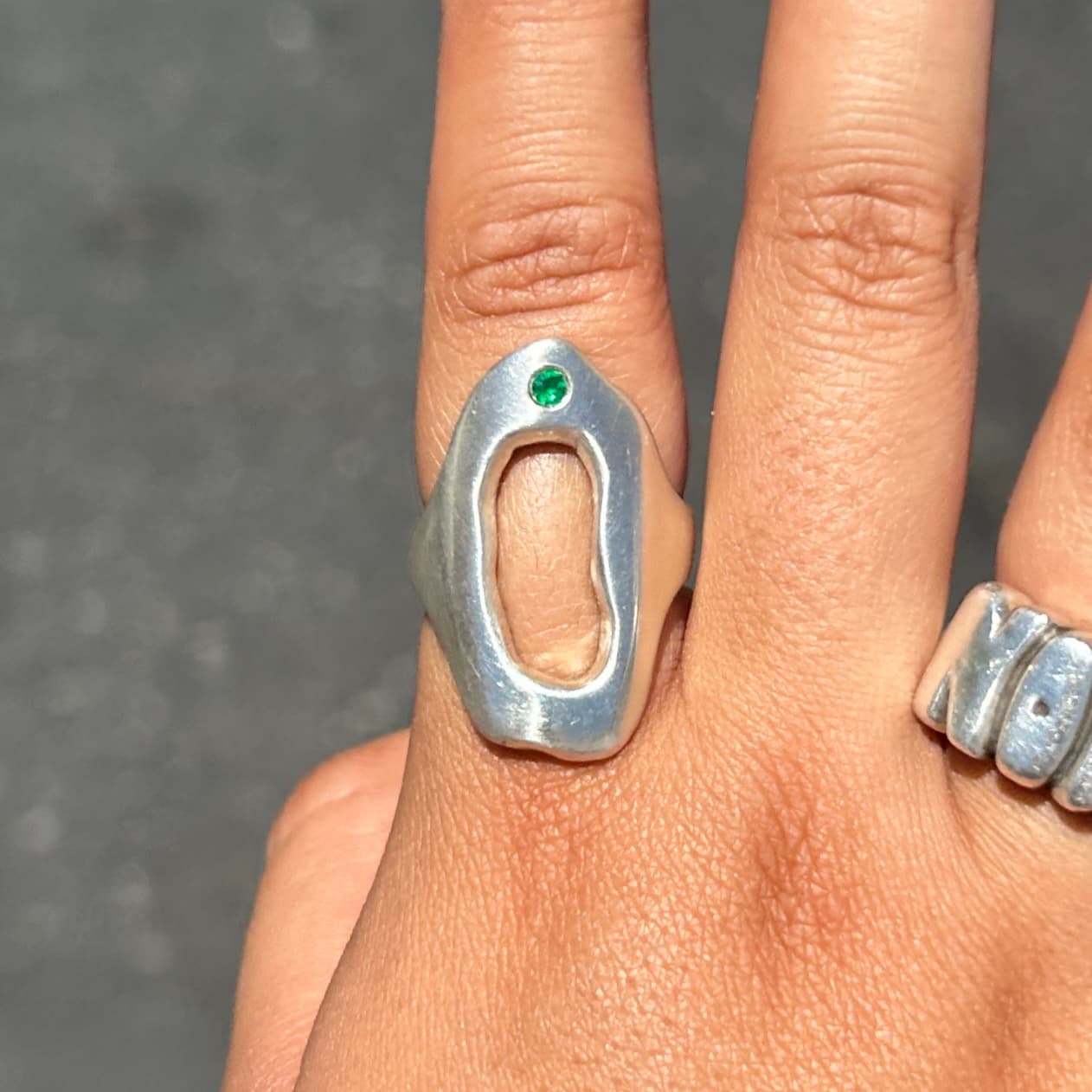 silver/venus-ring/venusring.jpg image 30