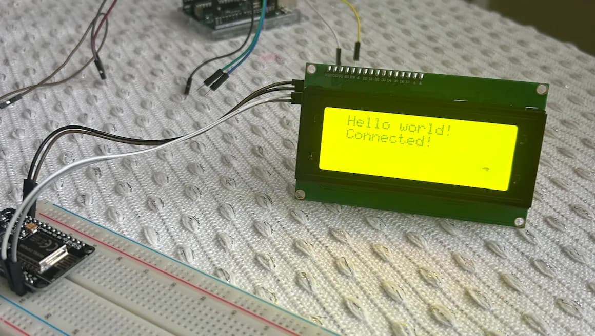 single screen with hello world