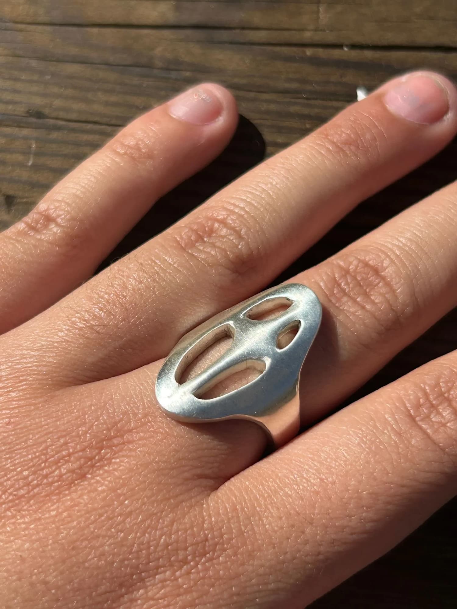 work/sparkle-ring/sparklering.jpeg image 36